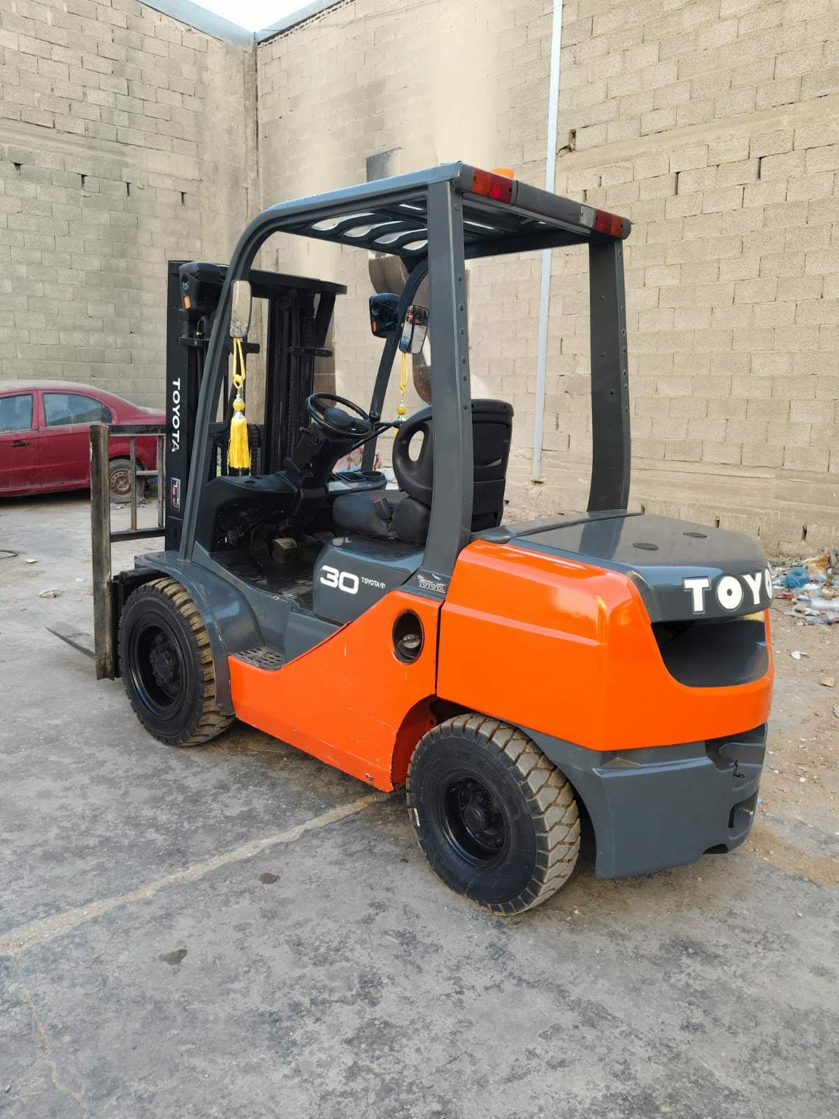 ايجار فوركلفت بالخبر - الدمام - الظهران | 1.5 طن / 2.5 طن / 4 طن / 7 طن / 16 طن | Forklift Rental Khobar